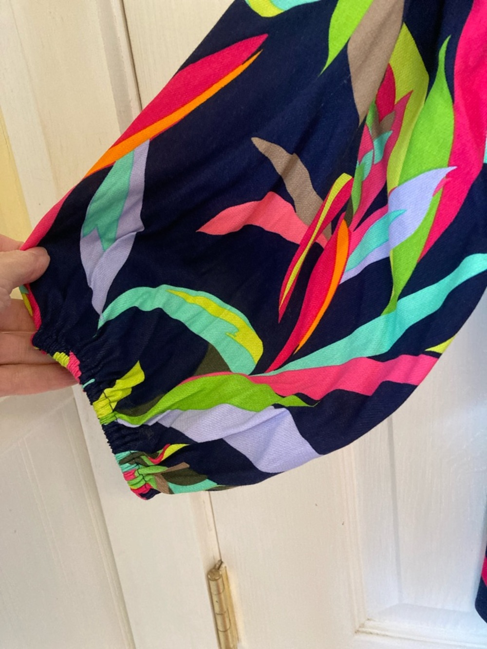 Trina Turk Navy Multicolor Floral Off-Shoulder Puff Sleeve Top - Picture 5 of 11